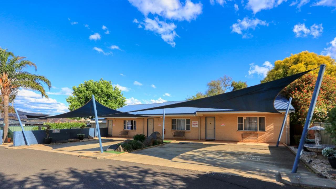 Edward Parry Motel And Apartments Tamworth Zewnętrze zdjęcie