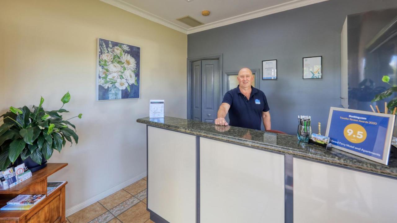 Edward Parry Motel And Apartments Tamworth Zewnętrze zdjęcie