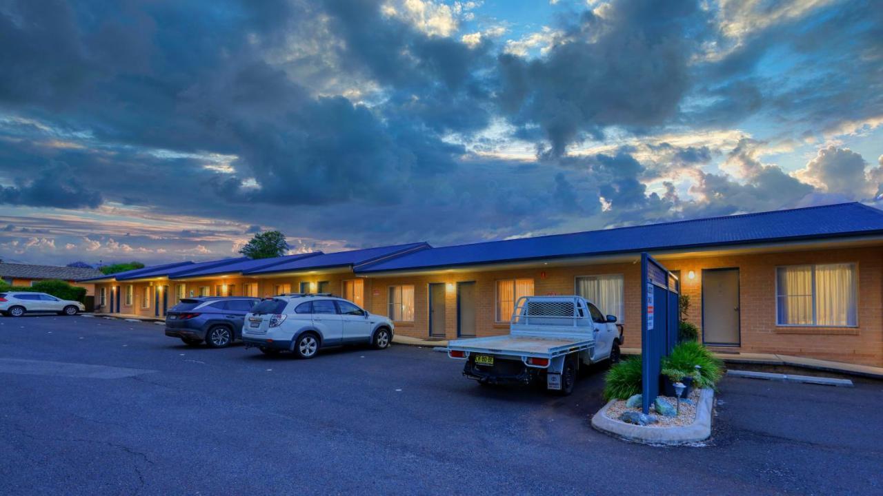 Edward Parry Motel And Apartments Tamworth Zewnętrze zdjęcie