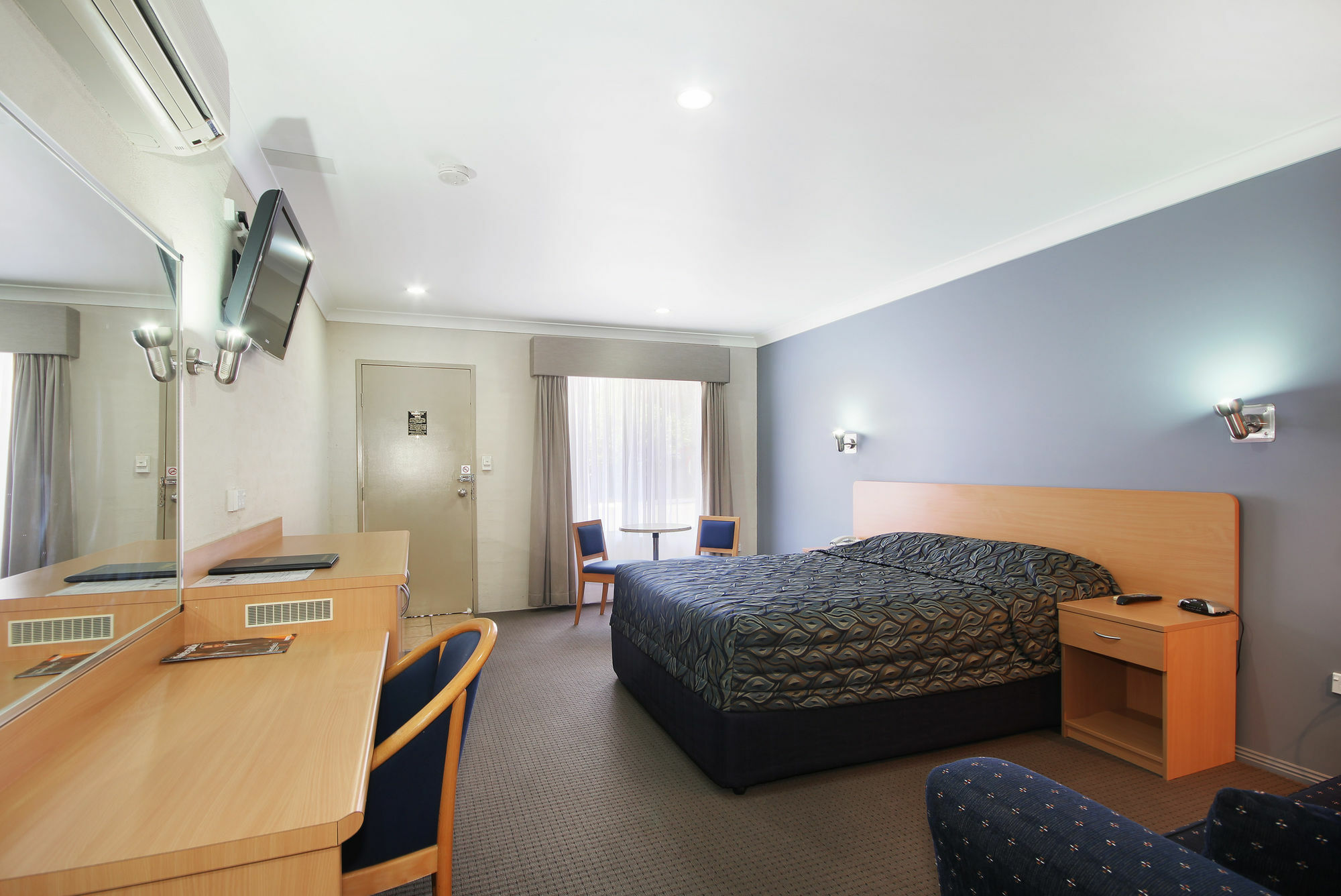 Edward Parry Motel And Apartments Tamworth Zewnętrze zdjęcie