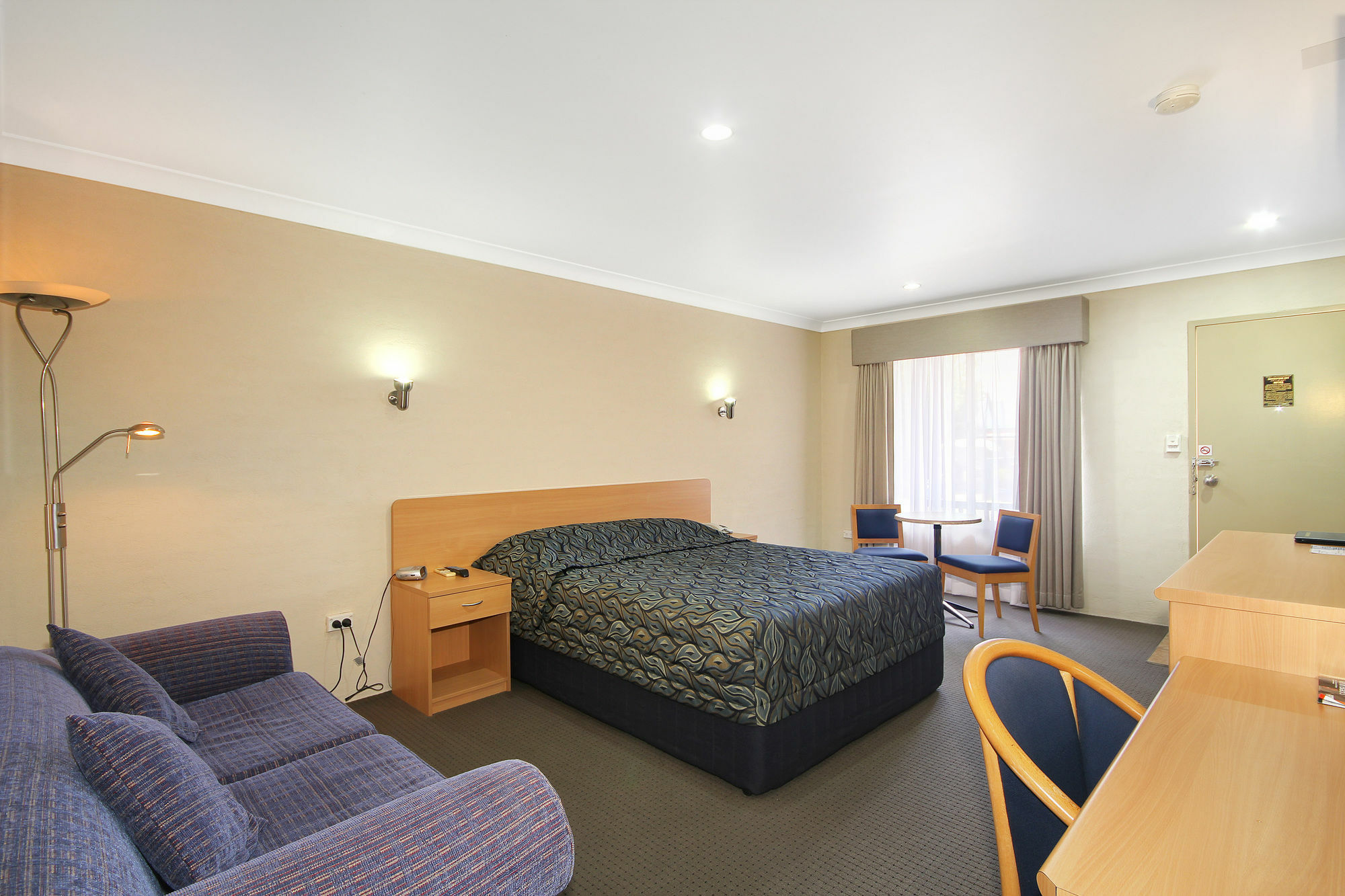 Edward Parry Motel And Apartments Tamworth Zewnętrze zdjęcie