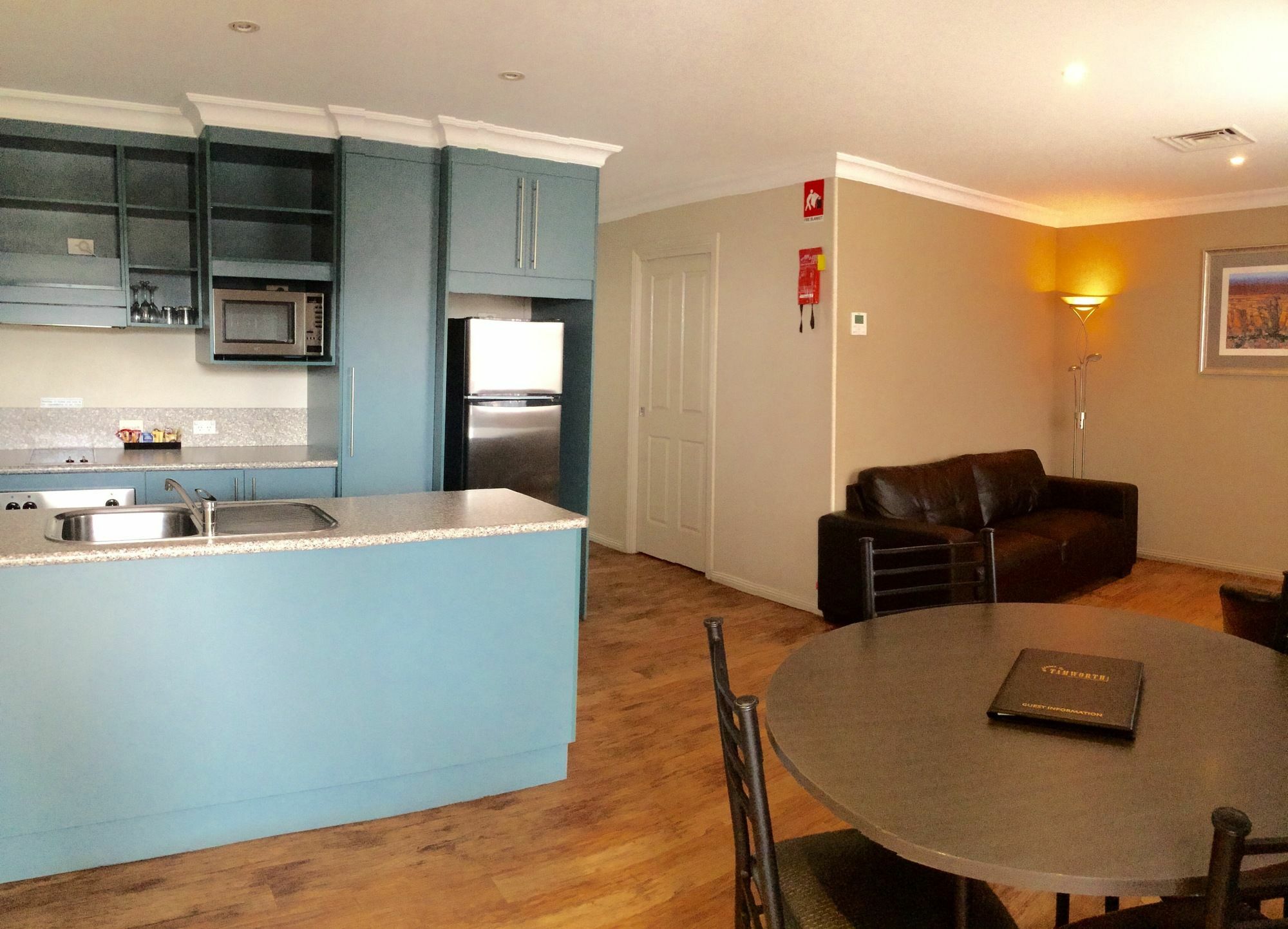 Edward Parry Motel And Apartments Tamworth Zewnętrze zdjęcie
